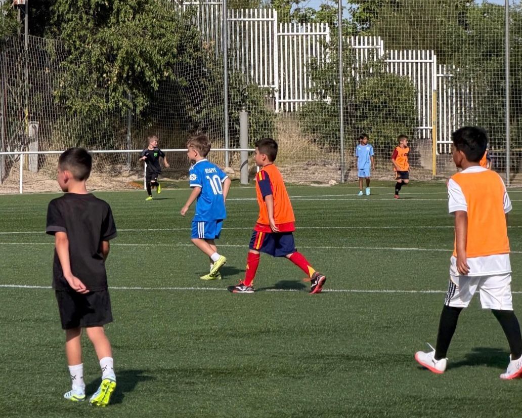 Las jornadas de captación de la Escuela de Fútbol AFE Madrid reúnen a cerca de 400 niños y niñas